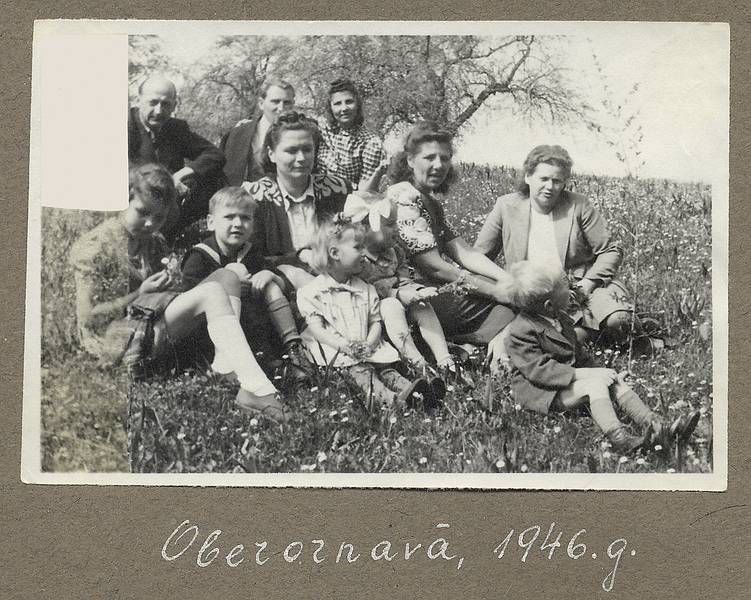 1946 - Oberornau, Germany.<br />Karlis, ?, Egils, ?, Hilda, ?, Baiba, ?, Erna, Arnis.