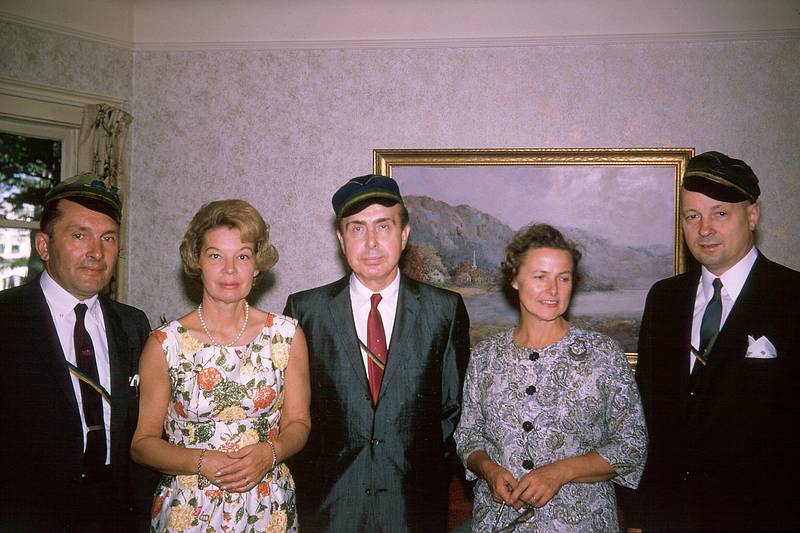 June 26, 1965 - At the Jansons in East Orange, NJ.<br />Isolde Jansons (2nd from left), Rusins Jansons (right) and 3 other Latvians<br />heading out to a Fratternitas Lettica's party in New York City.