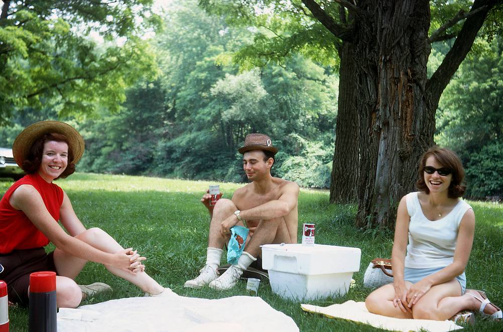 June 1967 - Murray Hill Canoe Club trip on the Pennsylvania Canal, PA.<br />Barbara and Maureen and her husband.<br />(Barbara and Maureen are secretaries at Bell Labs, Holmdel, NJ.)