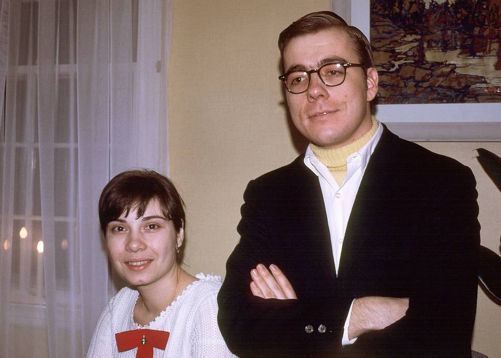 Dec 31, 1967 - At parents house on Hemlock Rd., Boxford, MA.<br />Shelly, Juris' friend, and Juris.