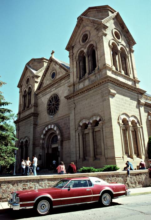 Sept. 13, 1981 - Santa Fe, New Mexico.<br />Saint Francis Cathedral and a Ford Thunderbird.