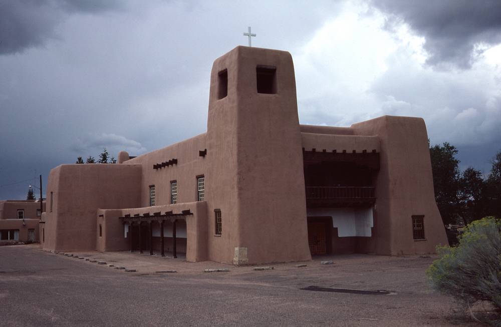 Sept. 13, 1981 - Santa Fe, New Mexico.<br />Cristo Rey catholic church, largest adobe structure in the US with walls 2-7 feet thick.