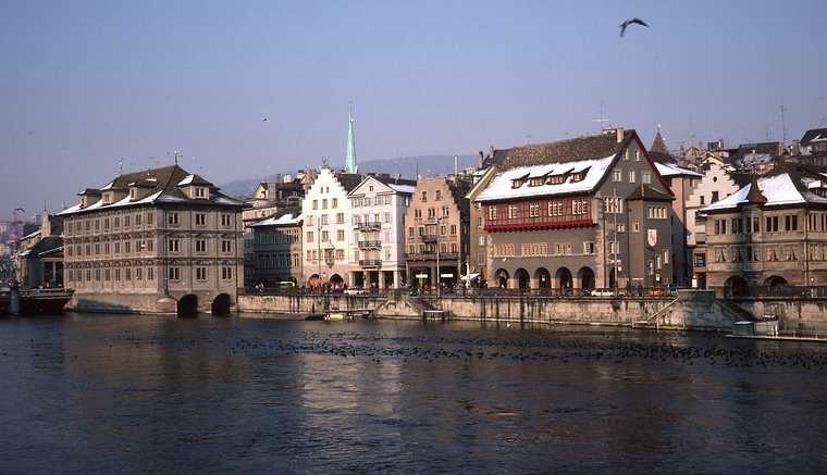 Feb. 27, 1982 - Zurich, Switzerland.<br />More of the waterfront (the Limat Quai).