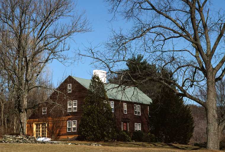 Feb. 28, 1988 - Merrimac, Massachusetts.<br />House on corner of River Road and Locust Street.<br />This house has a nice view of the Merrimack River.