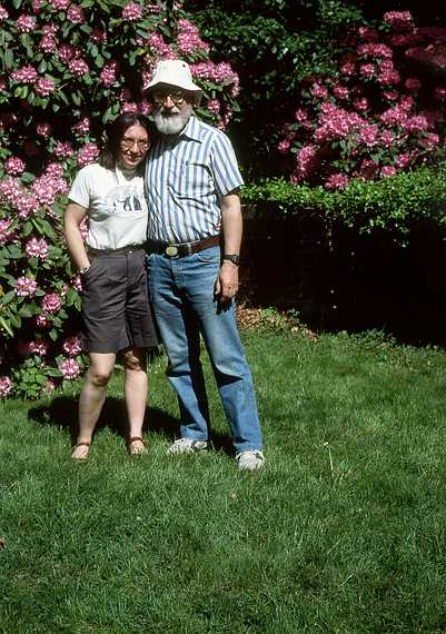 June 4, 1989 - Maudslay State Park, Newburyport, Massachusetts.<br />Joyce and Egils.