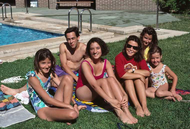 June 28, 1990 - Madrid, Spain.<br />Visiting Natalia's family.<br />Claudia, Julian, Melody, Natalia, Cristina, and Beartriz.
