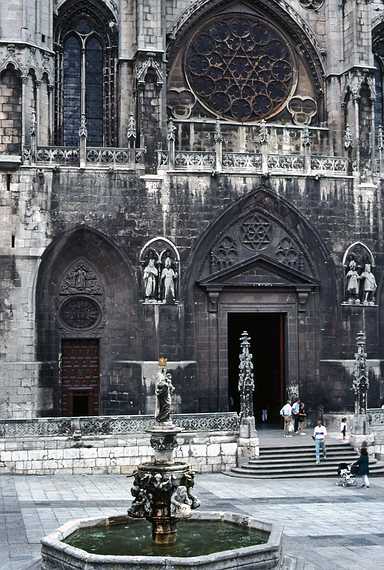 July 2, 1990 - Burgos, Spain.<br />Fountain and statue of Santa Maria in front of the main door into the cathedral.