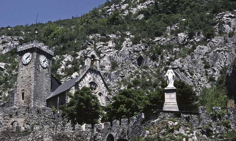 July 11, 1990 - Saint-Bat. France.