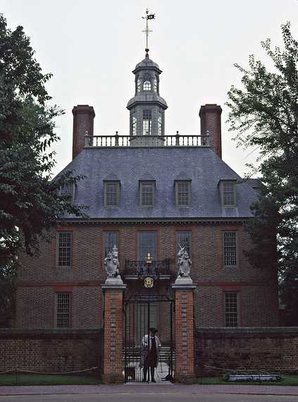August 19, 1992 - Colonial Williamsburg, Virginia.<br />The gate to the Governor's Palace being closed.