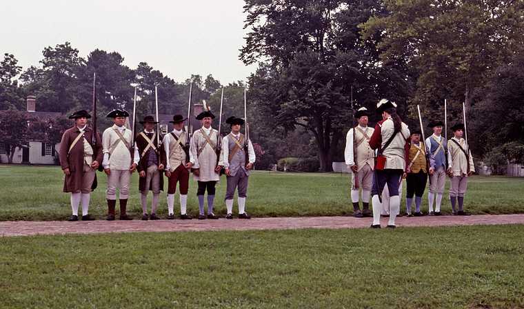 August 20, 1992 - Colonial Williamsburg, Virginia.<br />Militia at drill.