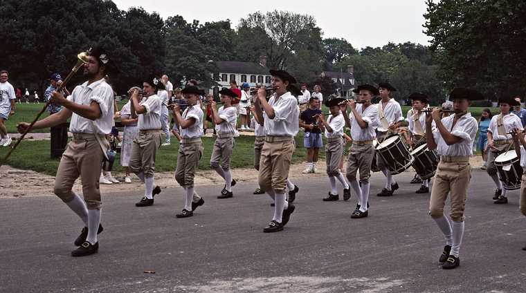 August 20, 1992 - Colonial Williamsburg, Virginia.<br />The fife and drum corps.
