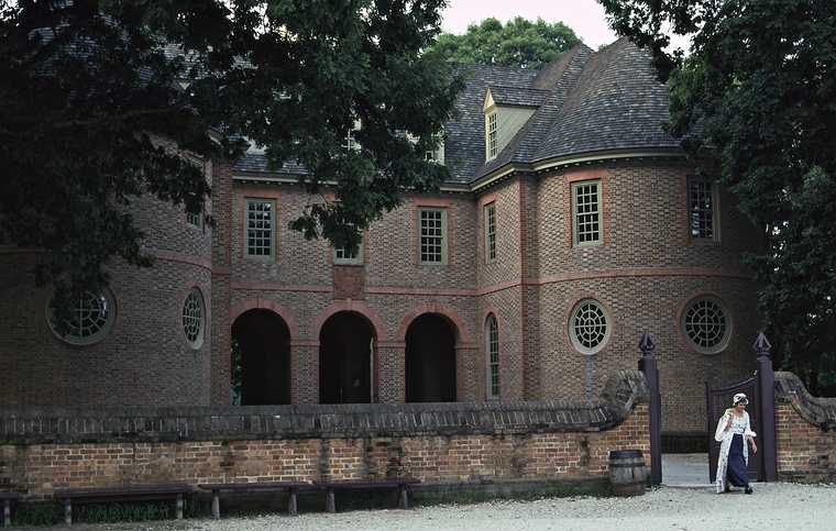 August 20, 1992 - Colonial Williamsburg, Virginia.<br />The Capitol.