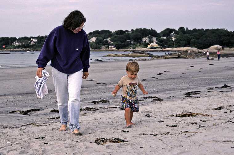 Sept. 7, 1992 - Wingersheak Beach, Gloucester, Massachusetts.<br />Joyce and Julian Ramon.