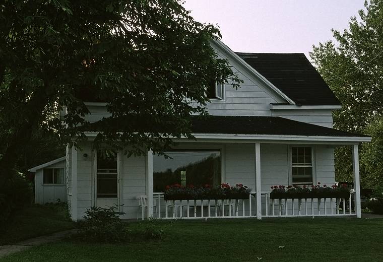 August 2, 1993 - Baddeck, Cape Breton Island, Nova Scotia.<br />Part of the Duffus House Inn (our home for four nights).
