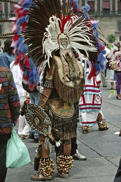 June 5, 1994 - Mexico City, Mexico.<br />A Sunday afternoon at the Zocalo (main square).