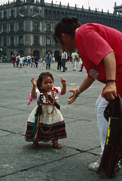 June 5, 1994 - Mexico City, Mexico.<br />A Sunday afternoon at the Zocalo (main square).
