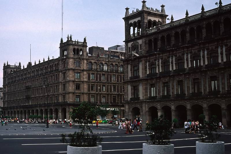 June 5, 1994 - Mexico City, Mexico.<br />A Sunday afternoon at the Zocalo (main square).<br />The south side, corner of 16 de Septiembre and 20 de Noviembre streets.