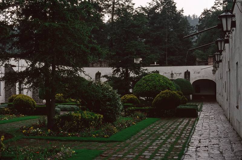 June 10, 1994 - Near or part of the Parque Nacional Desierto de los Leones <br />Ex-convent of the Monjes Carmelitas Descalzados?