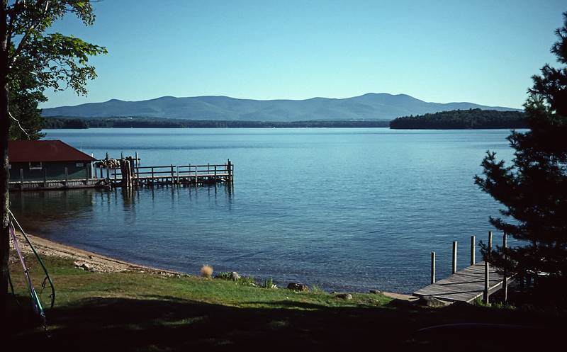 Sept. 3, 1995 - Bear Island, Lake Winnipesaukee.<br />Visiting Oscar and Leslie.