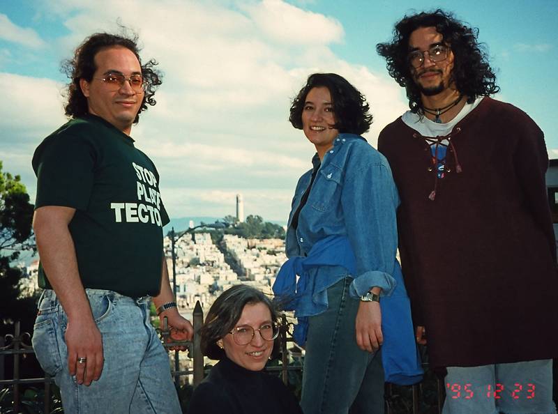 Dec. 23, 1995 - San Francisco, California.<br />Carl, Joyce, Melody, and Eric at the top of Lombard Street with Coit Tower in the distance.