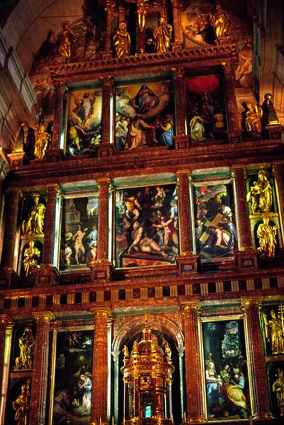 July 6, 1995 - El Escorial, Spain.<br />Wall to wall artwork.