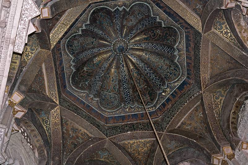 July 8, 1995 - Cordoba, Spain.<br />Inside the cathedral built inside the mosque.
