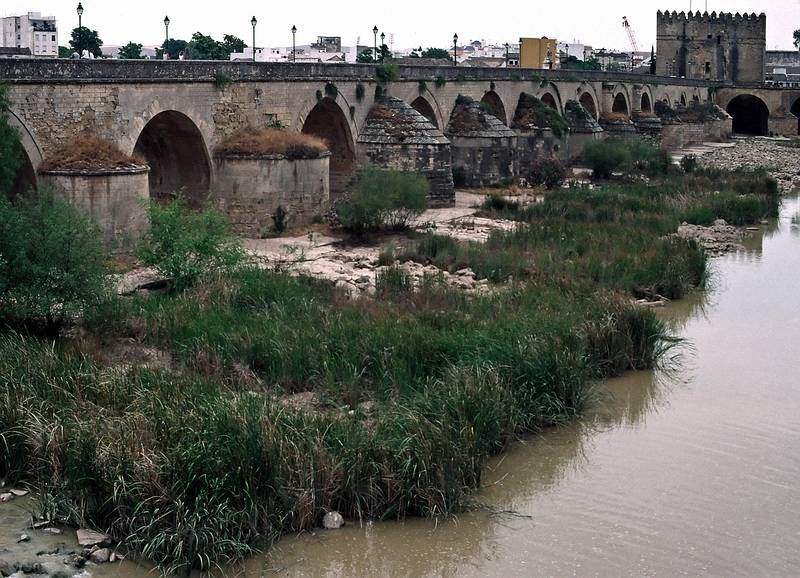July 8, 1995 - Crdoba, Spain.<br />Roman bridge over the Rio Guadalquivir.