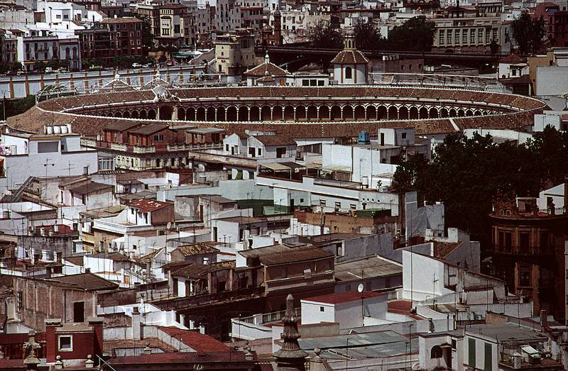 July 9, 1995 - Sevilla, Spain.<br />Views from atop La Giralda.