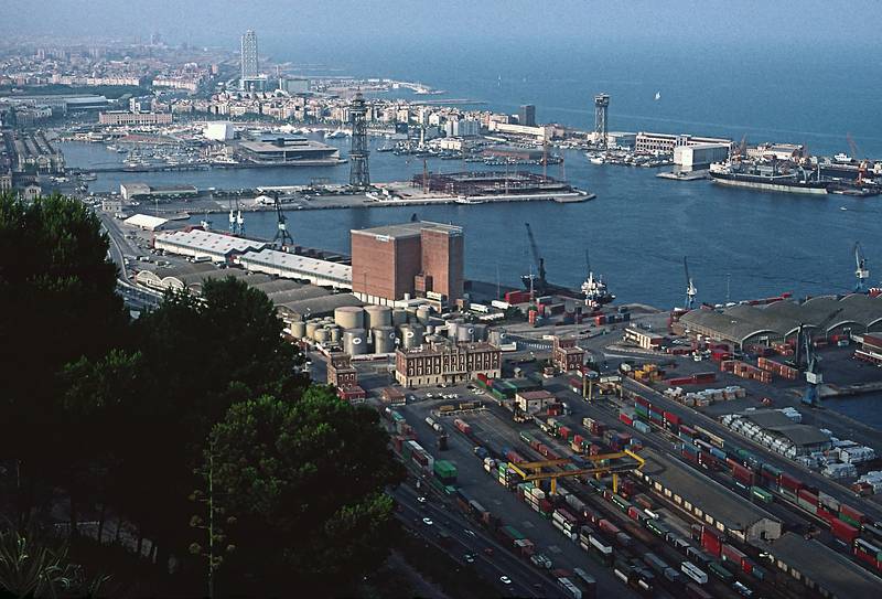 July 14, 1995 - Barcelona, Spain.<br />View of the harbor from Montjuc.