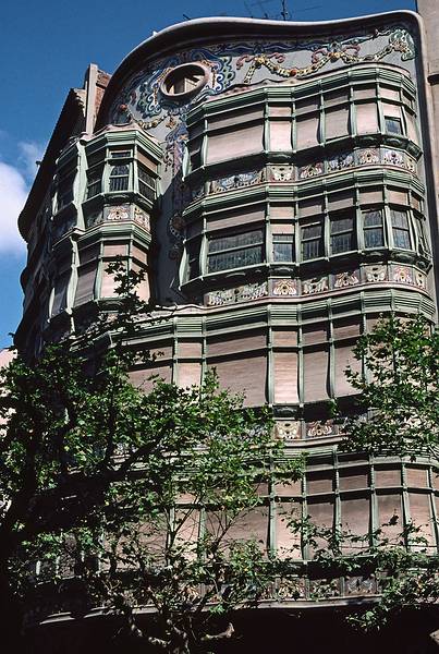July 16, 1995 - Barcelona, Spain.<br />Another building (by Gaud?).