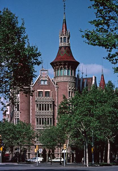 July 16, 1995 - Barcelona, Spain.<br />Yet another interesting building.