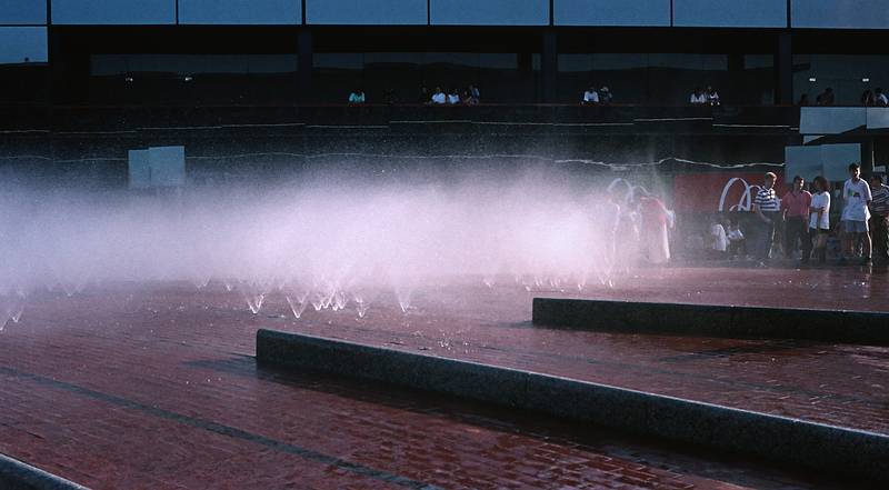 July 16, 1995 - Barcelona, Spain.<br />Fountain at harborside.