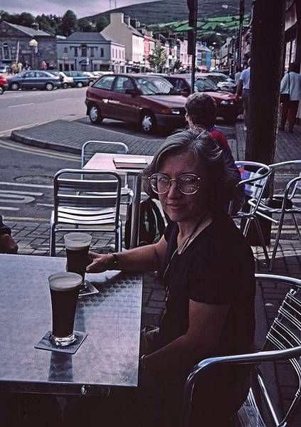 Joyce with two Guiness (one is mine).<br />August 29, 1999 (Day 1) - Bantry and environs, County Cork, Ireland.