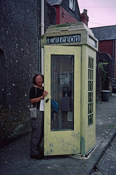 Joyce and a Telefon booth.<br />Sept. 1, 1999 (Day 4) - Castletownshend, County Cork, Ireland.
