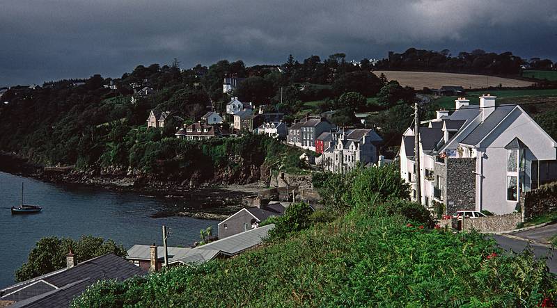 Summer Cove.<br />Sept 2, 1999 (Day 5) - Walk from Fort Charles to Kinsale, County Cork, Ireland.