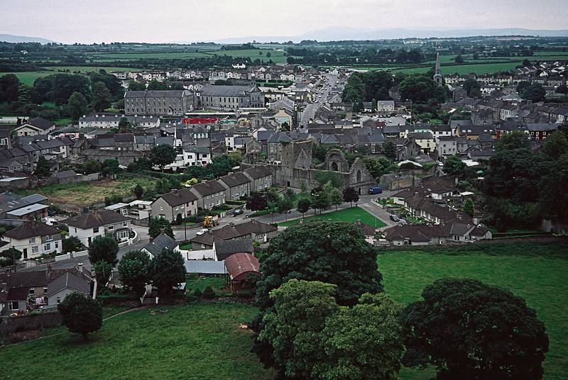 The town of Cashel.<br />Rock of Cashel.<br />Sept. 4, 1999 (Day 7) - Cashel, County South Tipperary, Ireland.