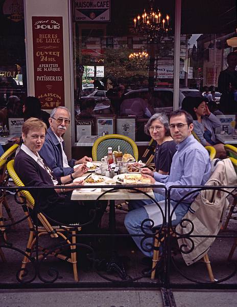 Baiba, Ronnie, Joyce, and Julian at breakfast on the sidewalk.<br />May 13, 2000 - New York, New York.