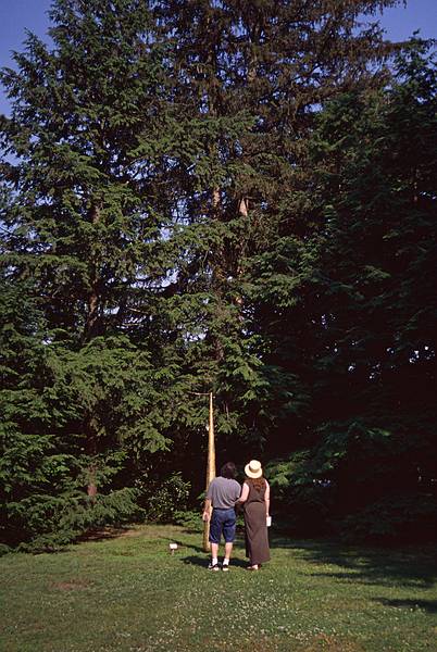 Carl and Diane examining one of the sculptures.<br />Opening of the Moses Kent House Outdoor Sculpture Exhibit.<br />June 25, 2000 - Exeter, New Hampshire.