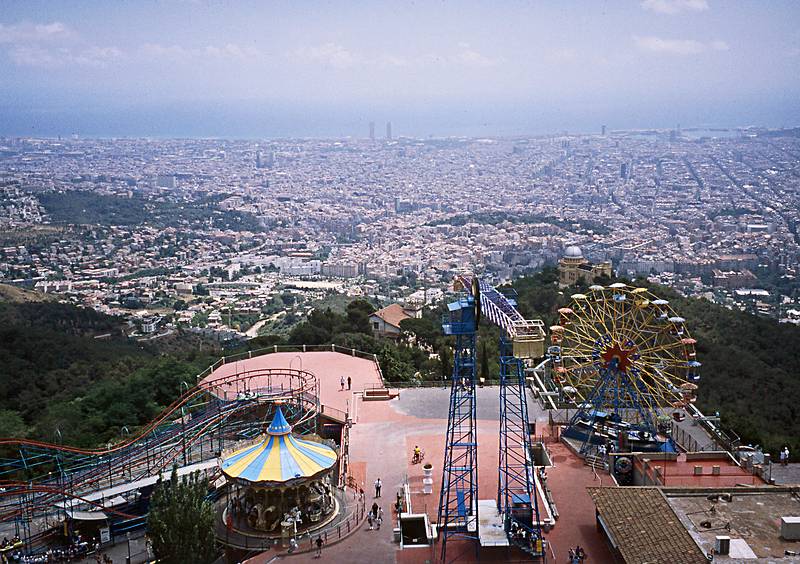 July 13, 2000 - Barcelona, Spain.<br />View from one of the balconies of the Sacred Heart Church atop Tibidabo.
