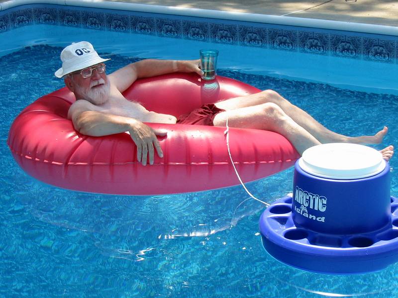 July 22, 2001 - At Marie's in Lawrence, Massachusetts.<br />Egils enjoying his retirement (photo by Joyce).