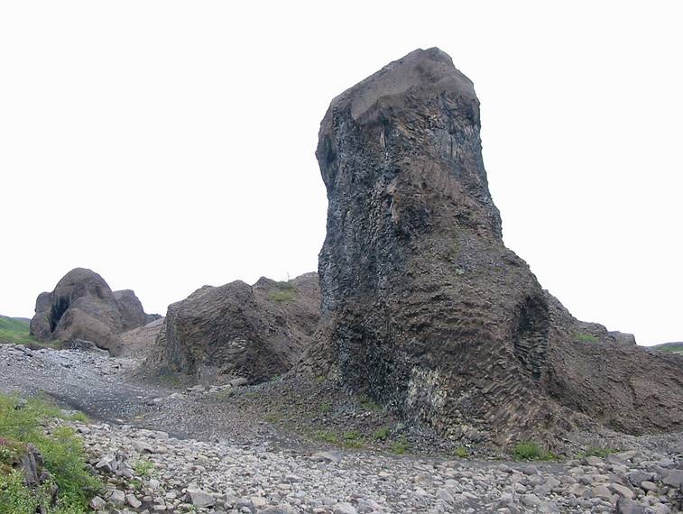 Aug 29, 2001 - Hljaklettar (echoing rocks) in Vesturdalur (west valley) in Jkulsrgljfur National Park.<br />Rock of horizontal columns of basalt.