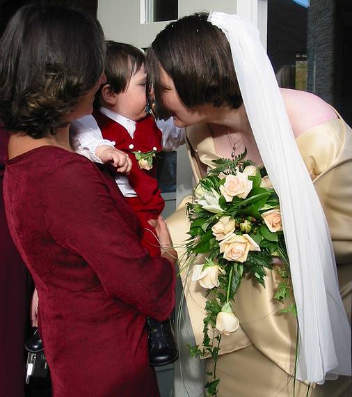 Aug 31, 2001 - Inga and Eric's wedding, Eskifjrur, Iceland.<br />Melody, Gujn and Inga.