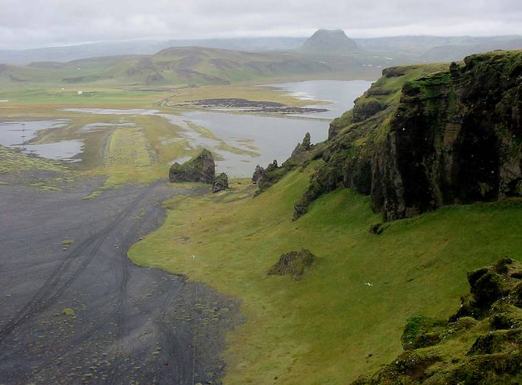 Sept 2, 2001 - Dyrhlaey, Iceland.