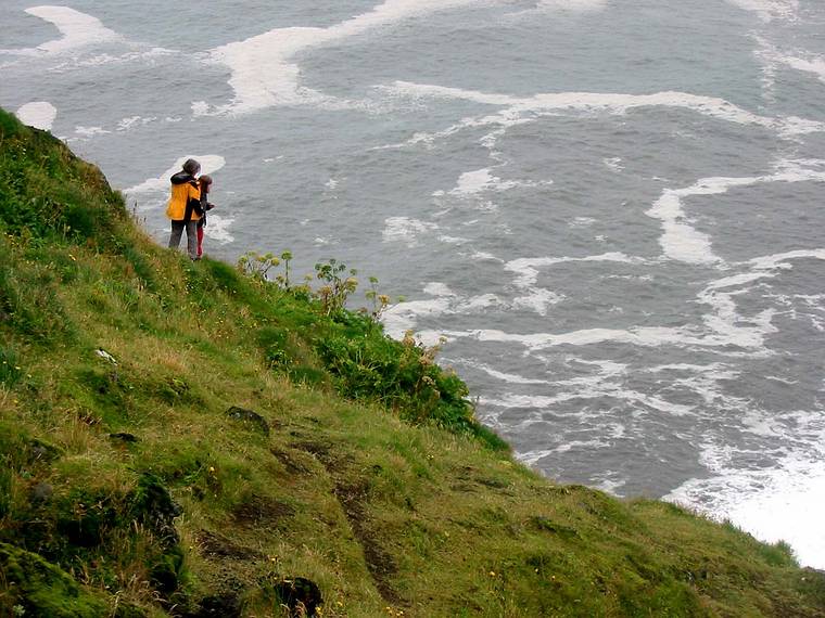 Sept 2, 2001 - Dyrhlaey, Iceland.<br />Joyce and Dagbjrt.