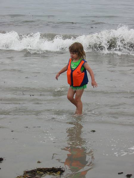 July 27, 2002 - Manchester by the Sea, Massachusetts.<br />2nd daughter Melisa on White Beach.