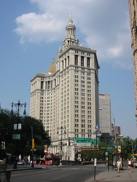 July 4, 2002 - New York, New York.<br />Municipal Building at the foot of Brooklyn Bridge.
