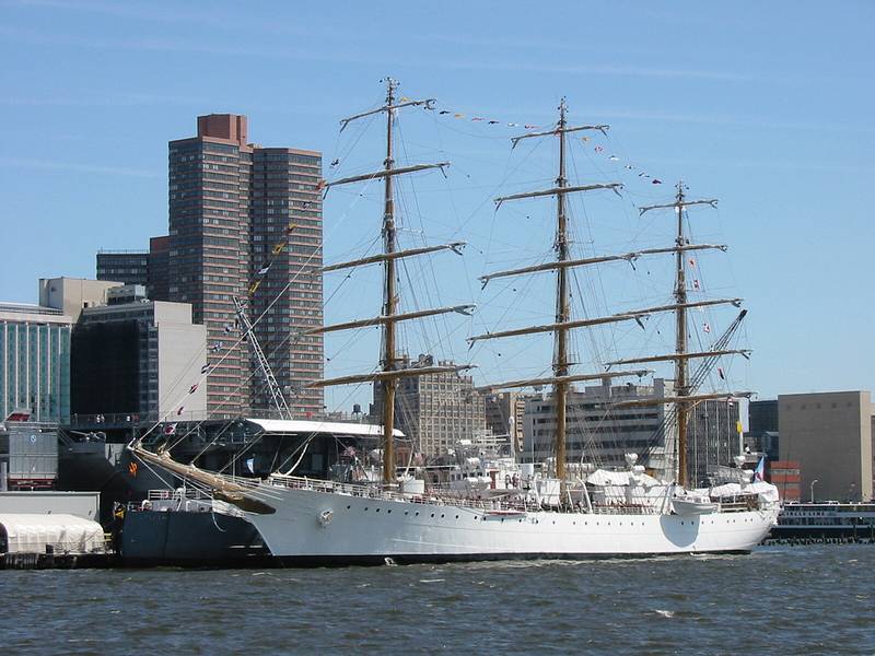 July 5, 2002 - New York, New York.<br />The Argentinian tall ship "Libertad".