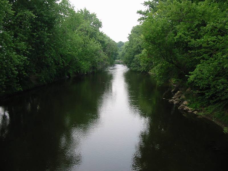 July 22, 2002 - Great Barrington, Massachusetts.<br />Hausatonic River.