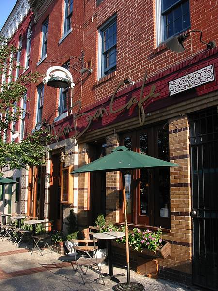 Aug 10, 2002 - Baltimore, Maryland.<br />"Ze Mean Bean Cafe".
