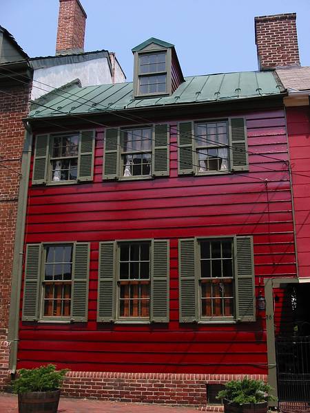 Aug 12, 2002 - Annapolis, Maryland.<br />Cornhill Street.